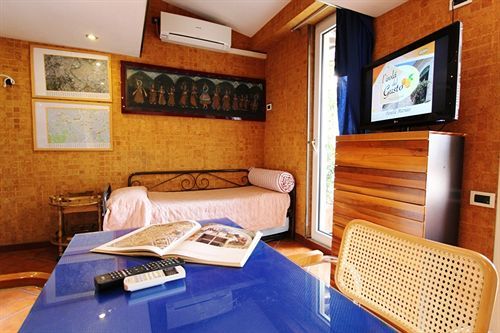 Aparthotel Candia