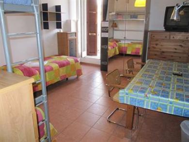 Candia 3* Roma